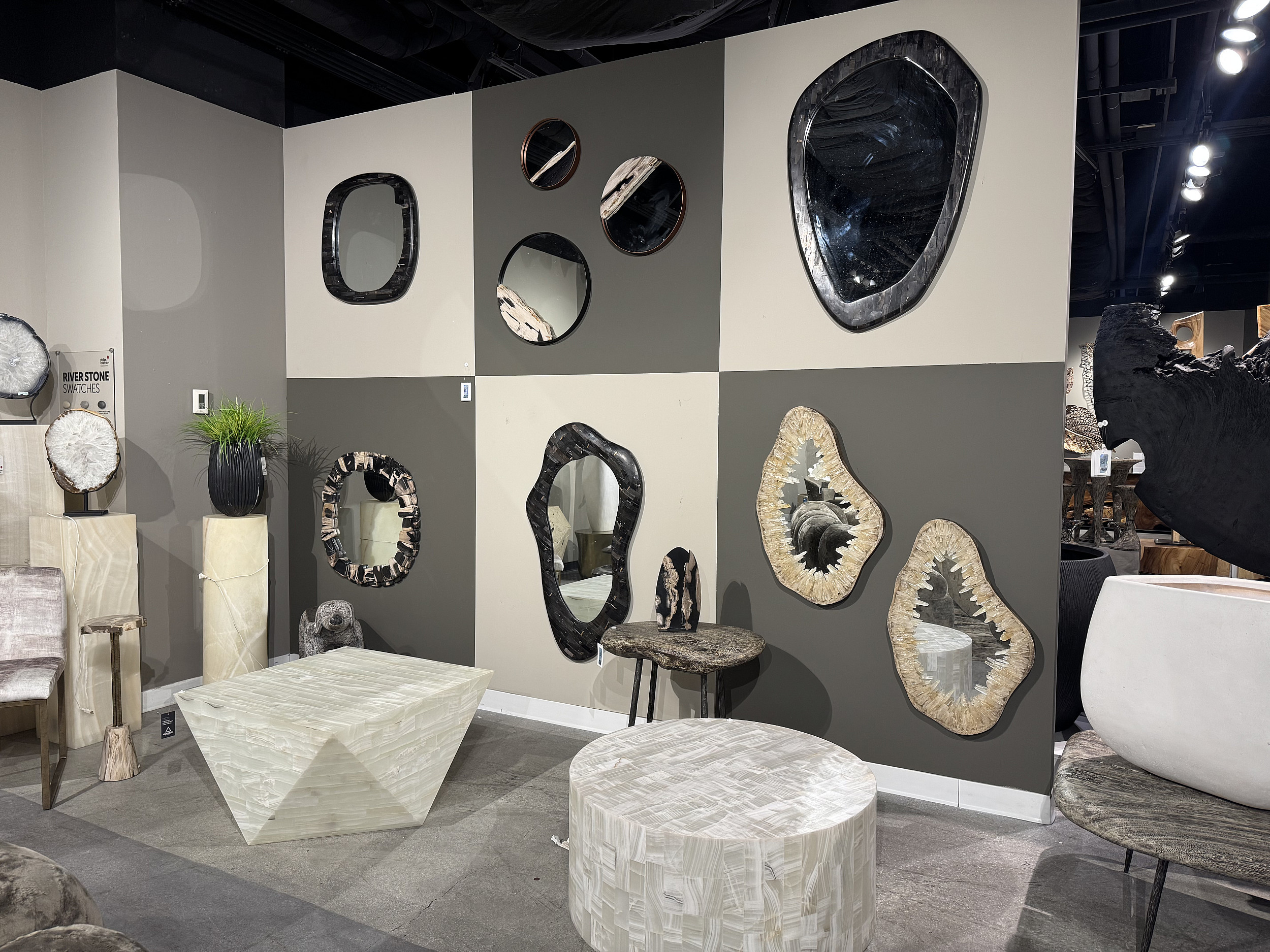 Showrooms & Tradeshows
