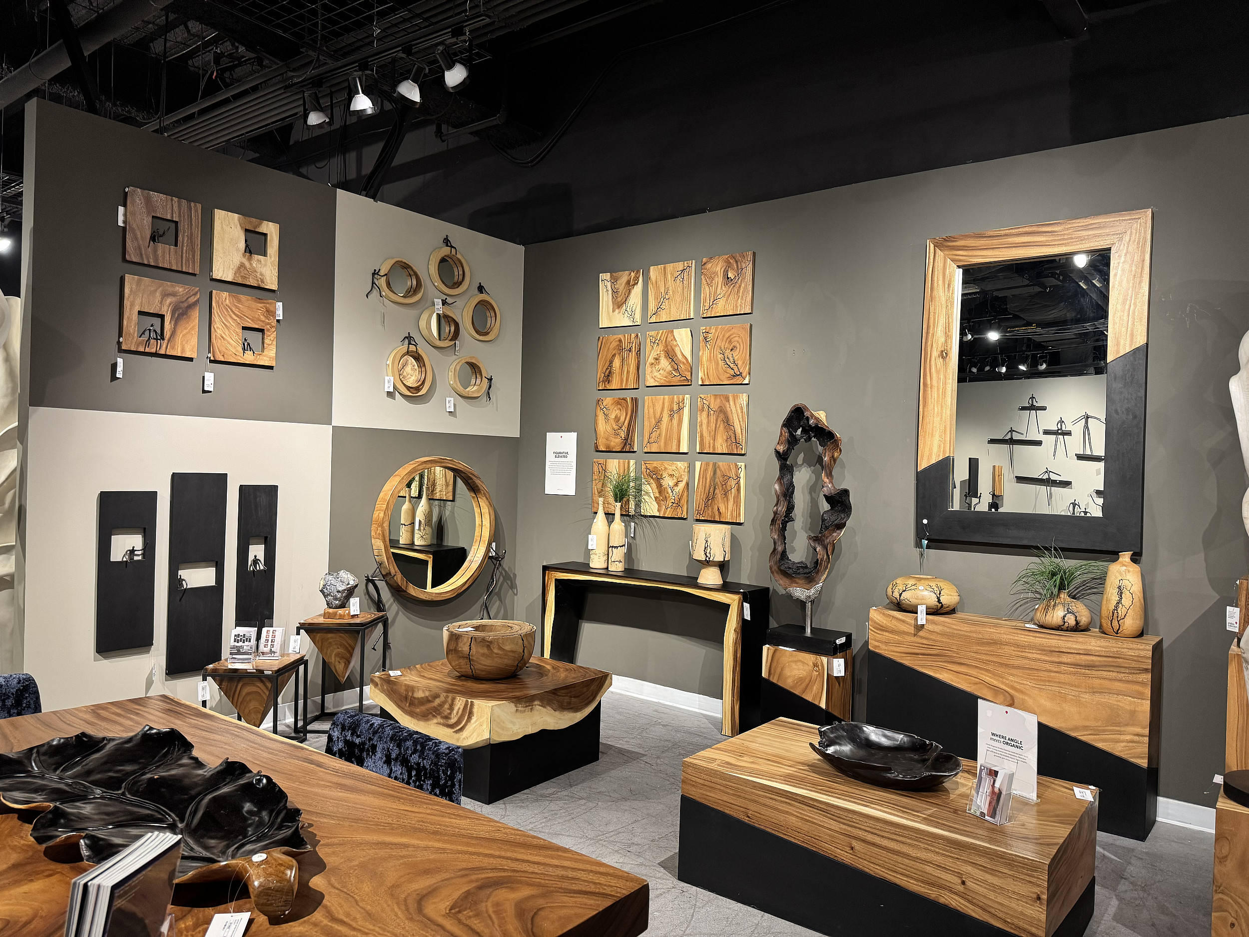 Showrooms & Tradeshows
