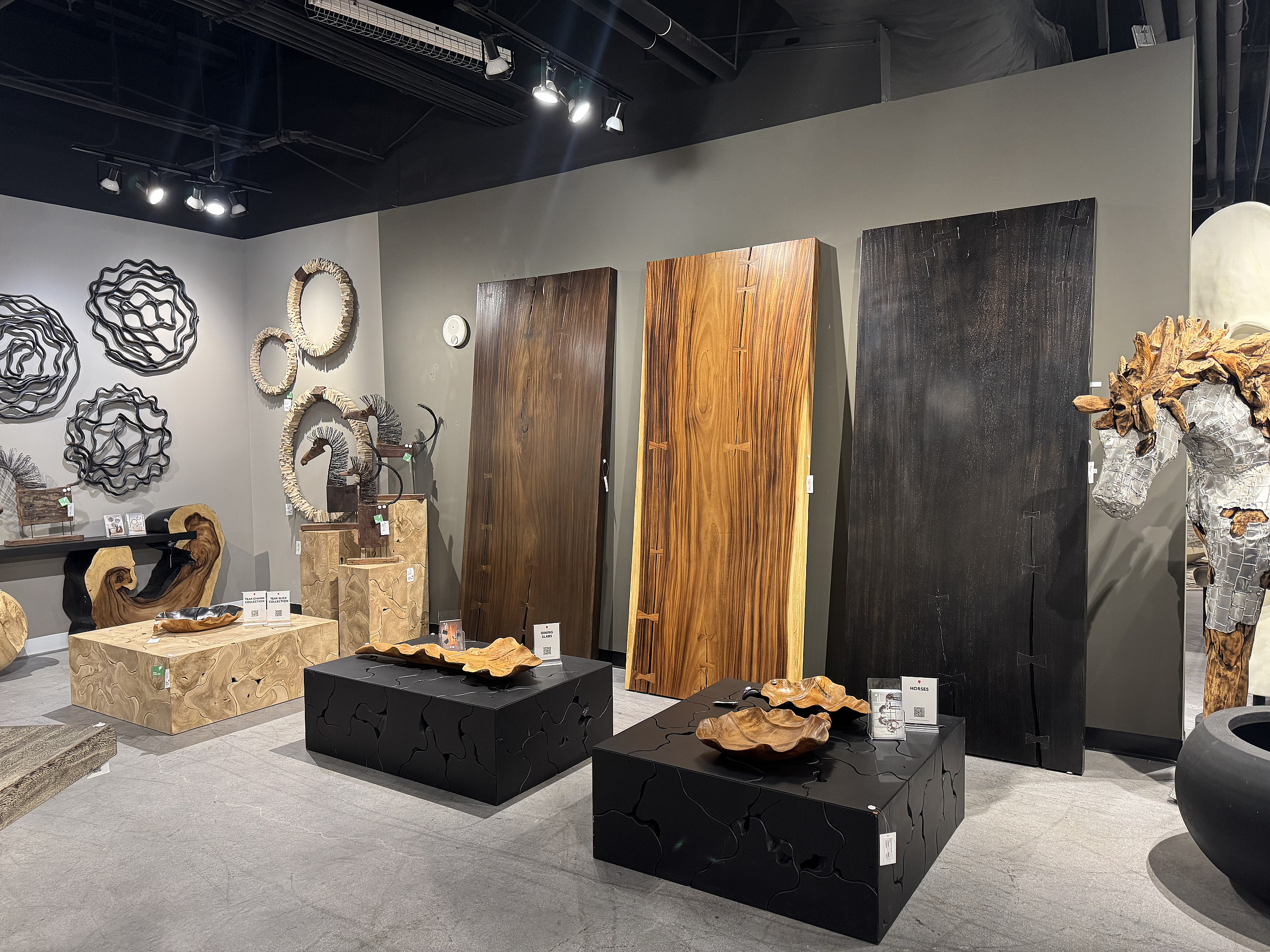 Showrooms & Tradeshows