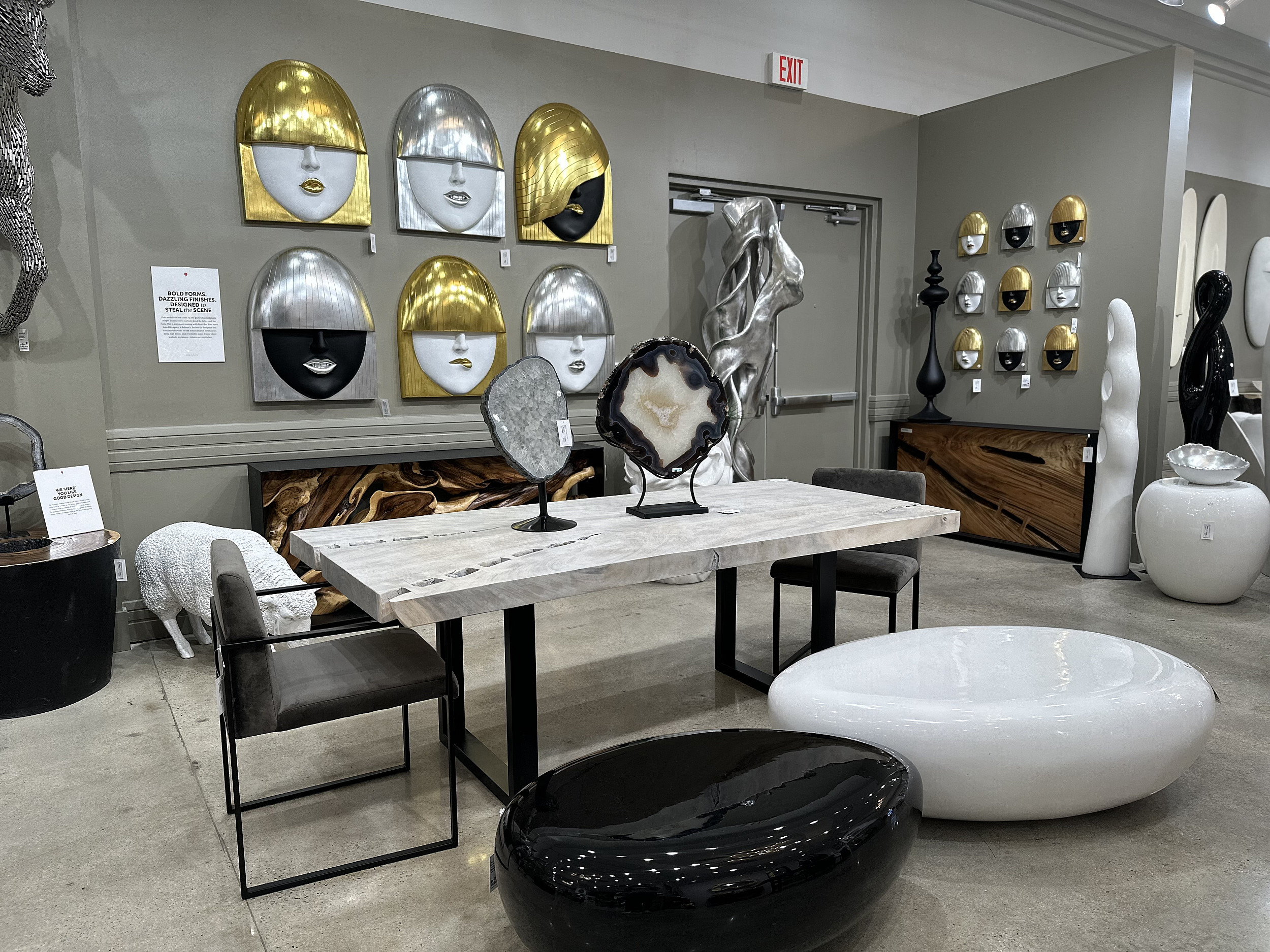 Showrooms & Tradeshows
