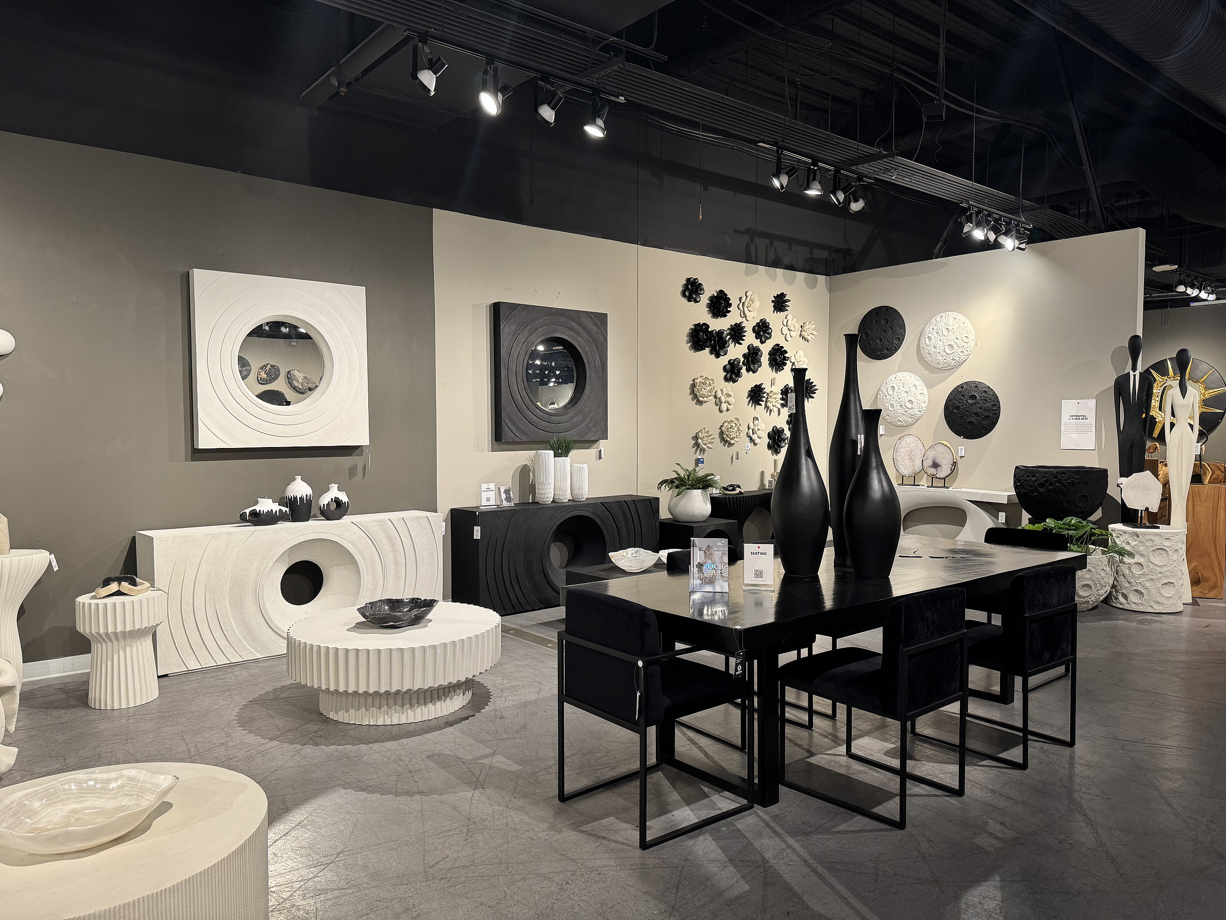 Showrooms & Tradeshows