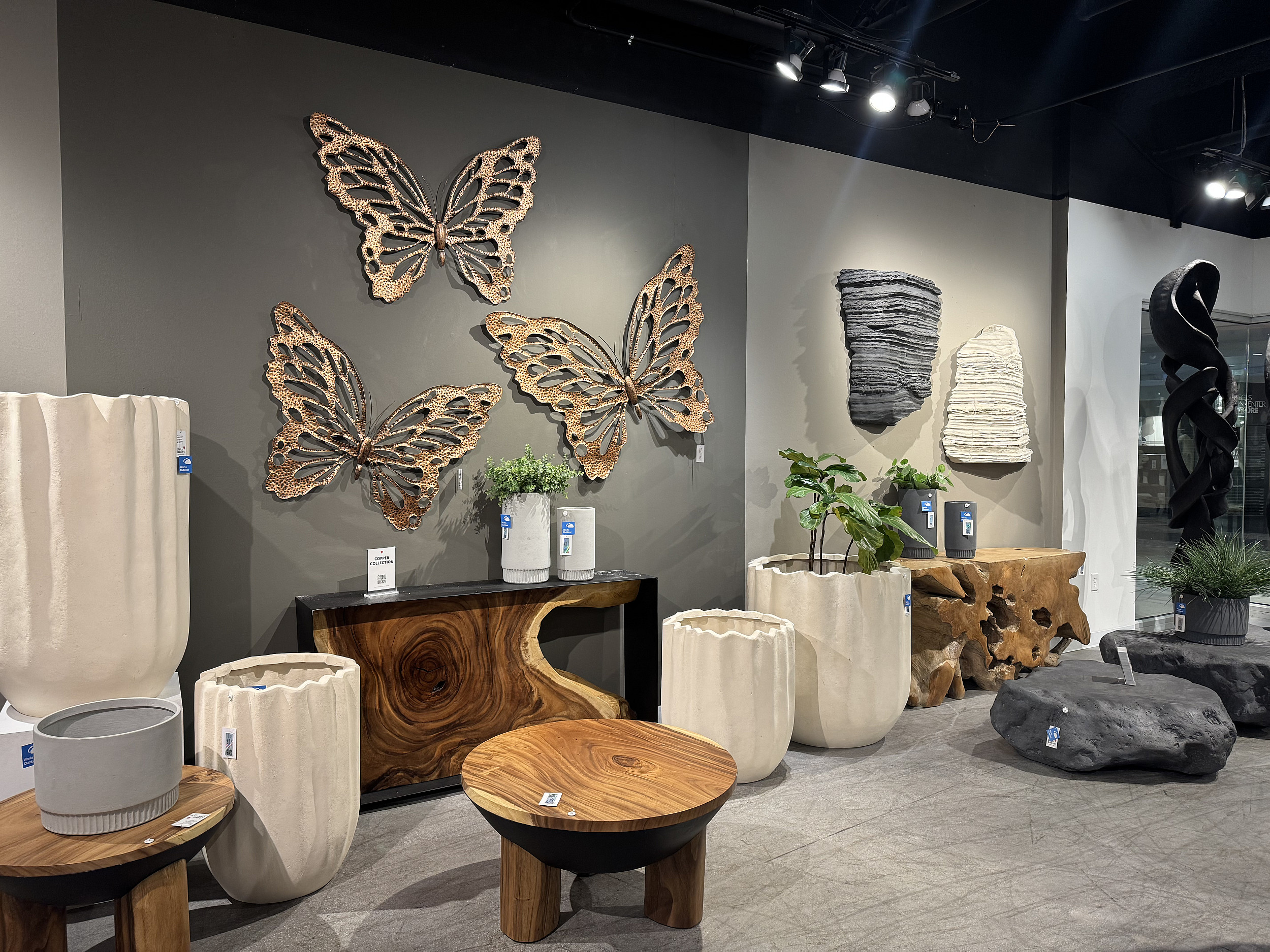 Showrooms & Tradeshows